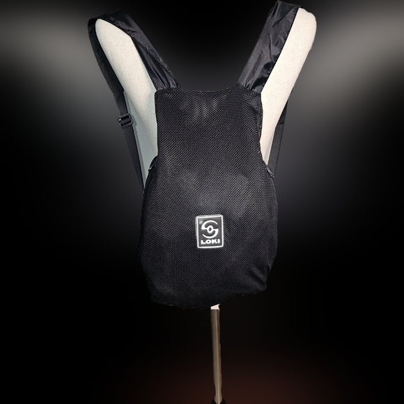 Loki Performance Sweatshirt. Turns into a backpack.  Sleeves turn into MITTENS! - Picture 7 of 16